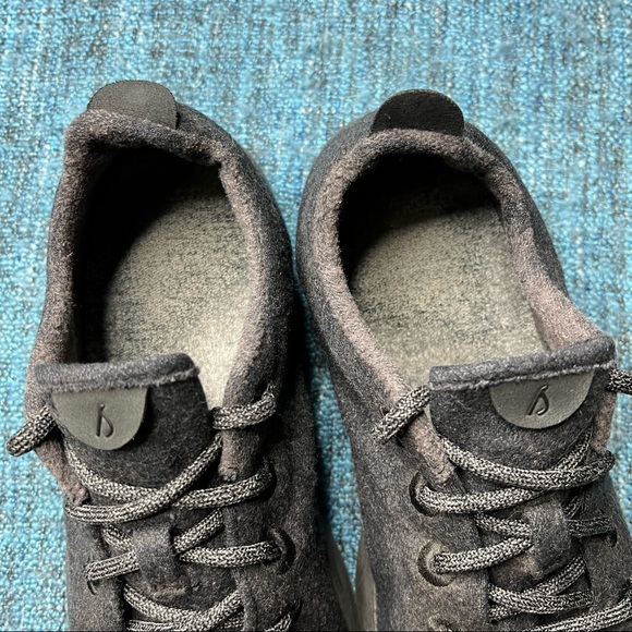Allbirds Wool Runners Lace Up Sneakers in Dark Gray Black - Picture 3 of 7